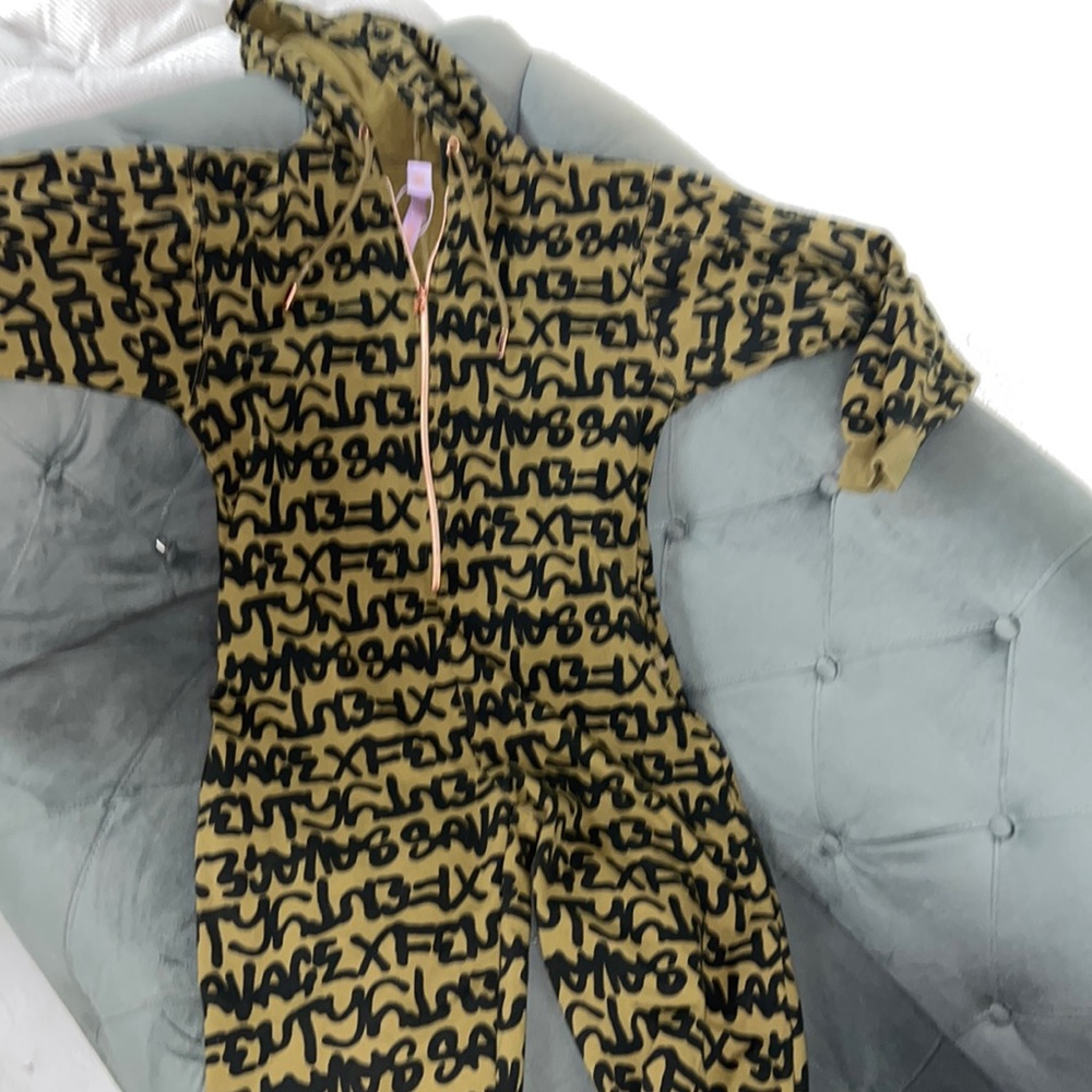 Womens Fenty lounge wear like new